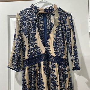Karlie embroidered dress size S